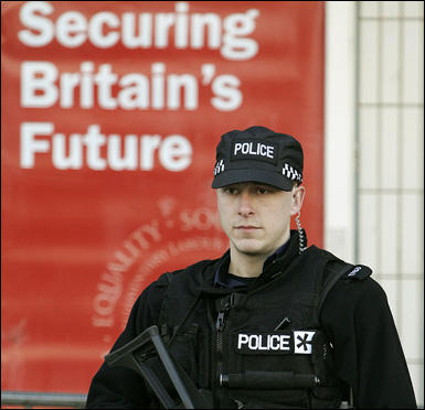 Gran Bretagna: in nove incriminati per terrorismo