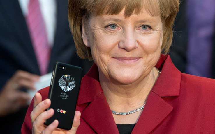 Berlino punta alla sicurezza: duemila cellulari anti intercettazione